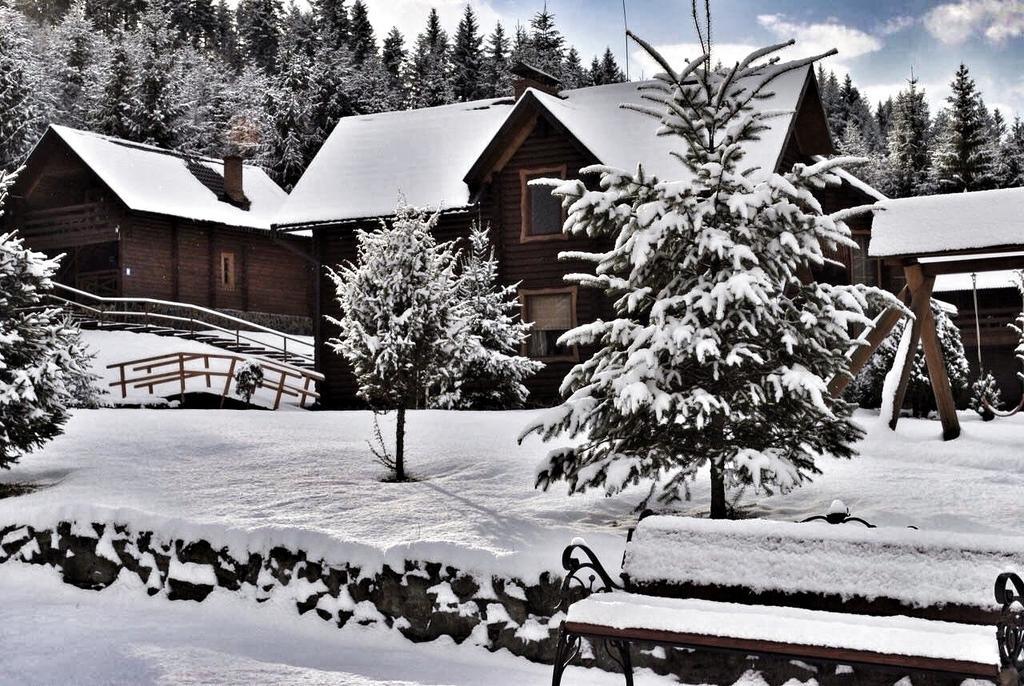 Lisova Kazka Hotel Zhdeniievo Exterior photo