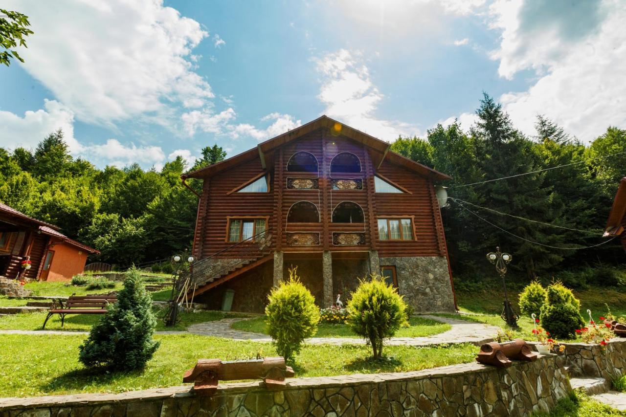 Lisova Kazka Hotel Zhdeniievo Exterior photo