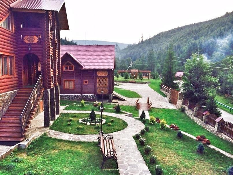 Lisova Kazka Hotel Zhdeniievo Exterior photo