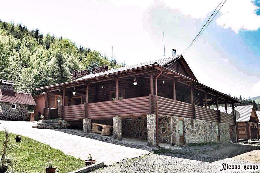 Lisova Kazka Hotel Zhdeniievo Exterior photo